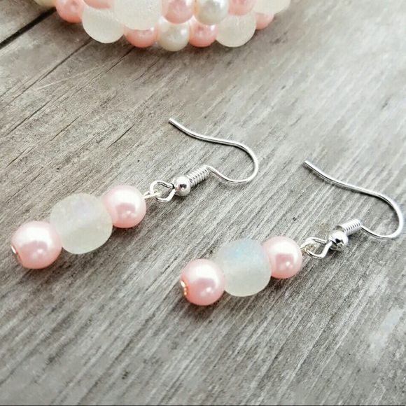 Pink White Wrap Bracelet And Earring Set Handmade New - Picture 3 of 4